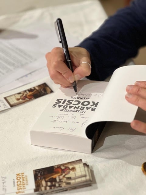 Isabelle carpentier dedicace barnabas kocsis Moyenne